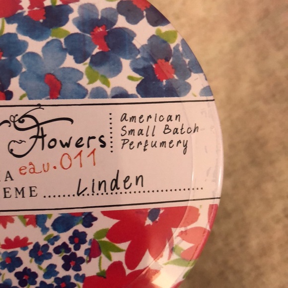 Library of Flowers by Margot elena perfumed Creme delight 2.5oz in Linden - Picture 3 of 4